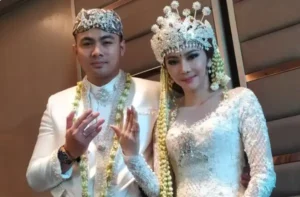 Read more about the article Apris Devita Bantah Tuduhan Netizen Soal Masa Lalu Pernikahan Guntur Triyoga